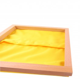 Montessori Premium : Cadre d'habillage avec fermeture à petits boutons Montessori Premium : Cadre d'habillage avec fermeture à petits boutons